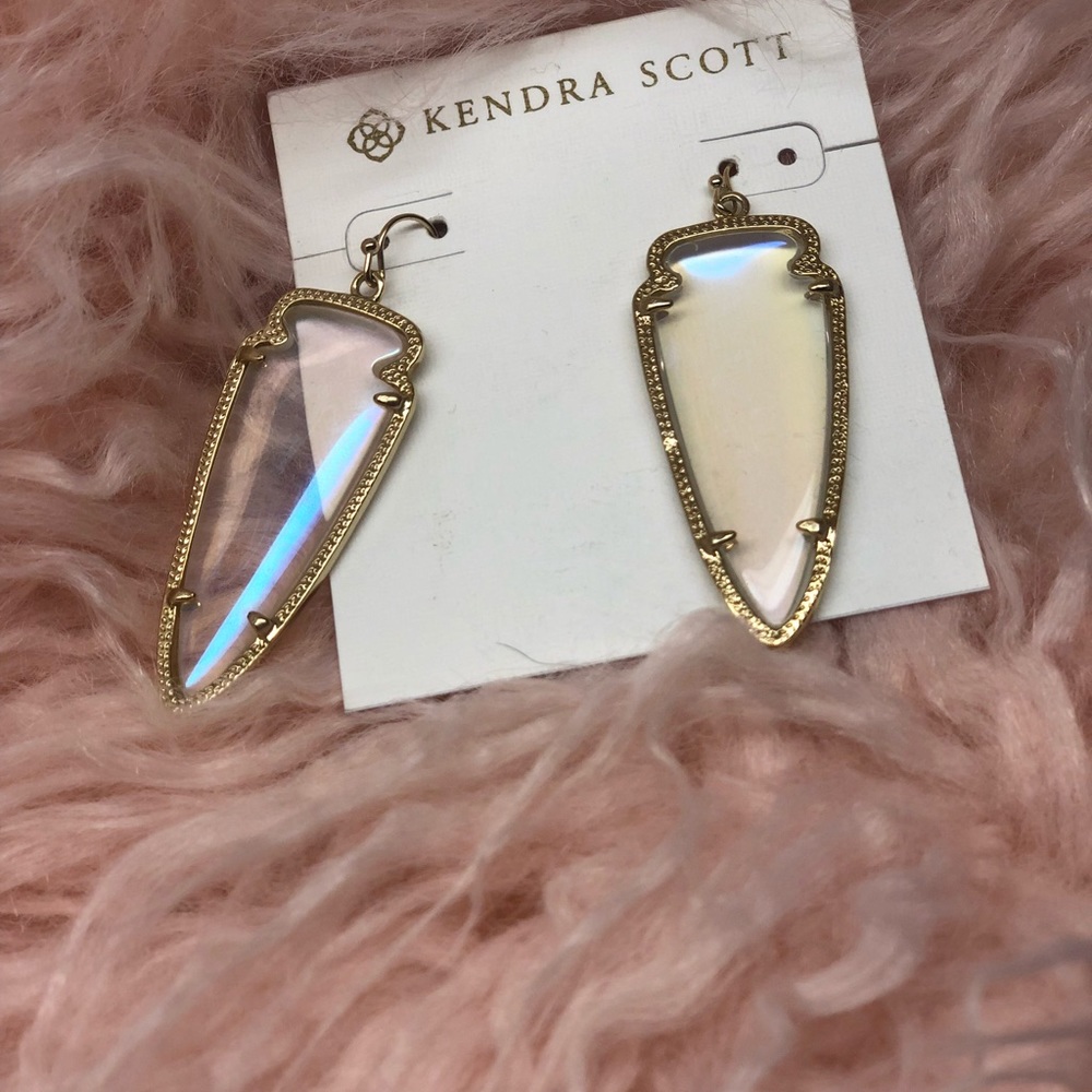 Sold. Rare Kendra Scott earnings - Picture 2 of 8